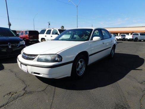 Used 2003 Chevrolet Impala Sedan w/ Preferred Equipment Group image 3
