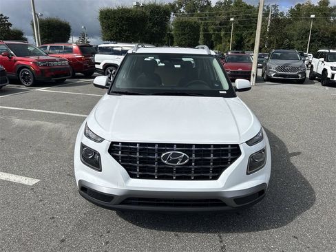 New 2026 Hyundai Venue SEL image 9