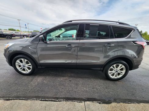 Used 2018 Ford Escape SE w/ SE Sync 3 Package AWD/4WD image 6