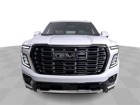 New 2026 GMC Yukon XL Denali Ultimate image 3