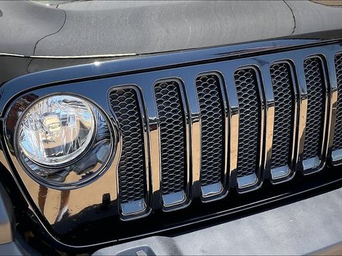 Used 2021 Jeep Wrangler Unlimited Sport AWD/4WD image 28