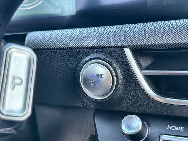 Used 2025 Hyundai Sonata SEL FWD image 16