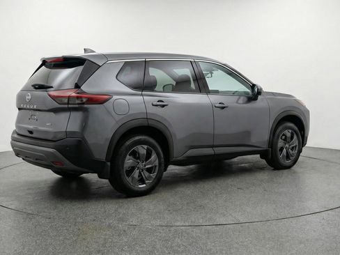 Used 2025 Nissan Rogue SV AWD/4WD image 9