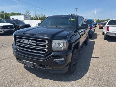 Used 2018 GMC Sierra 1500 SLE w/ Elevation Edition AWD/4WD image 3