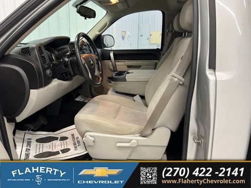 Used 2010 Chevrolet Silverado 1500 LT AWD/4WD image 9