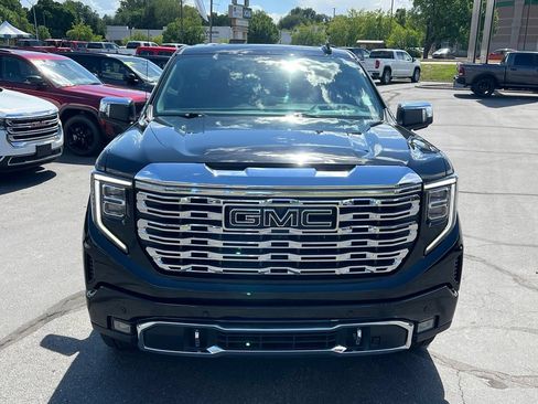 Used 2024 GMC Sierra 1500 Denali w/ Denali Reserve Package AWD/4WD image 4