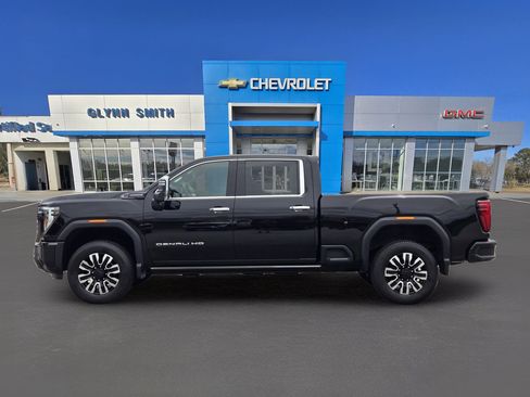 Used 2025 GMC Sierra 3500 Denali Ultimate w/ LPO, GMC Protection Package AWD/4WD image 12