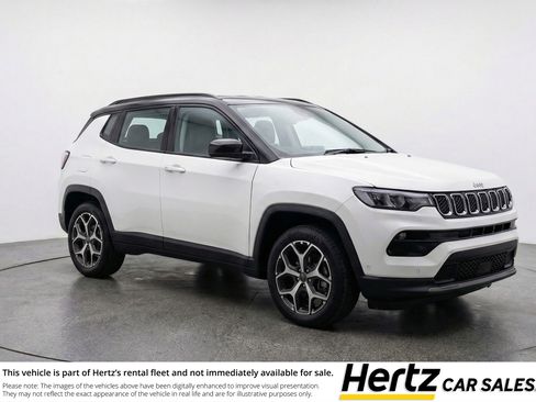 Used 2025 Jeep Compass Limited AWD/4WD image 1