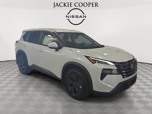 New 2026 Nissan Rogue SV w/ Cold Weather Package AWD/4WD image 3