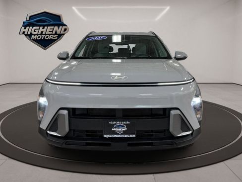 Used 2025 Hyundai Kona SEL image 9