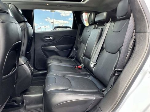 Used 2021 Jeep Cherokee Limited w/ Elite Package image 8