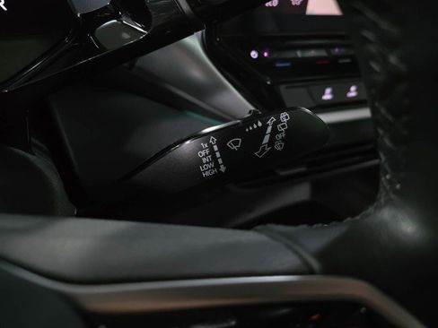 Used 2021 Volkswagen ID.4 Pro S image 23