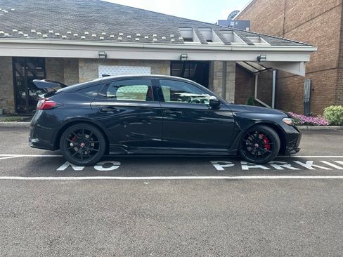 Certified 2024 Honda Civic Type R image 5