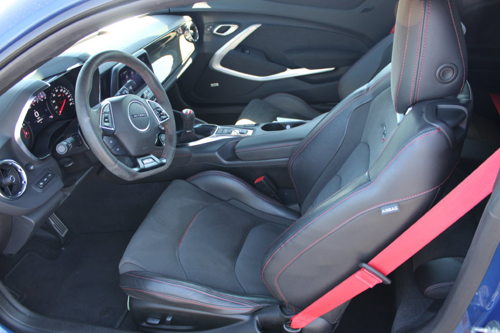 Used 2022 Chevrolet Camaro ZL1 RWD image 32