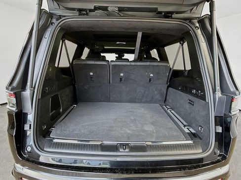 Used 2023 Jeep Grand Wagoneer L Series III w/ Rear Seat Video Group 1 AWD/4WD image 29