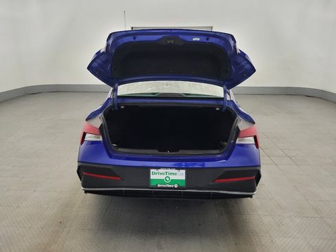 Used 2025 Hyundai Elantra SE w/ Cargo Package FWD image 29