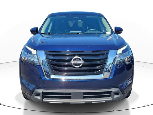 Used 2022 Nissan Pathfinder S FWD image 2