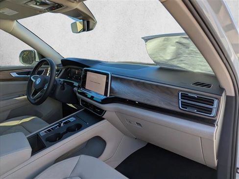 New 2026 Volkswagen Atlas SE image 27