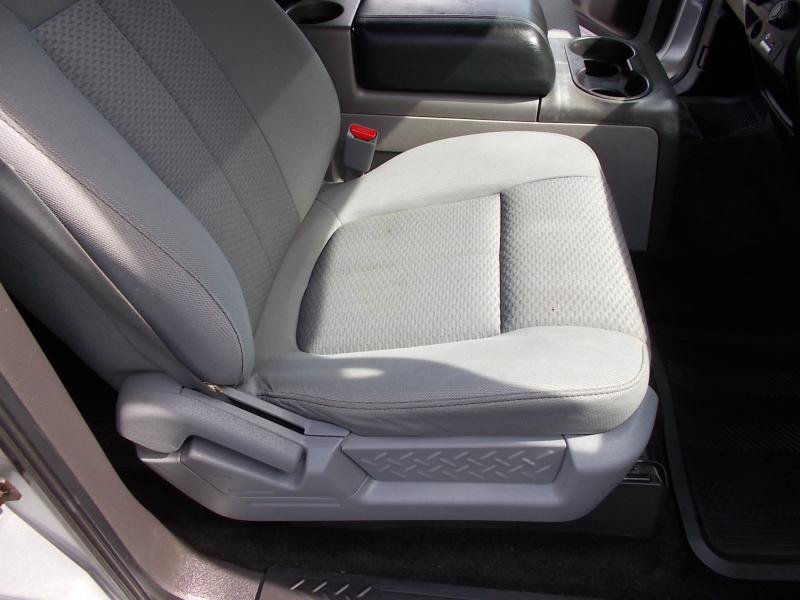 Used 2011 Ford F150 XLT w/ XLT Chrome Pkg RWD image 21