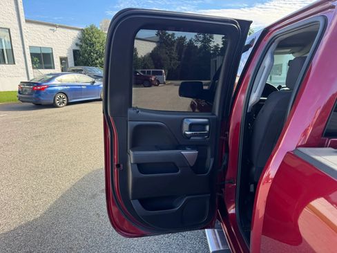Used 2018 Chevrolet Silverado 1500 LT w/ All Star Edition AWD/4WD image 34