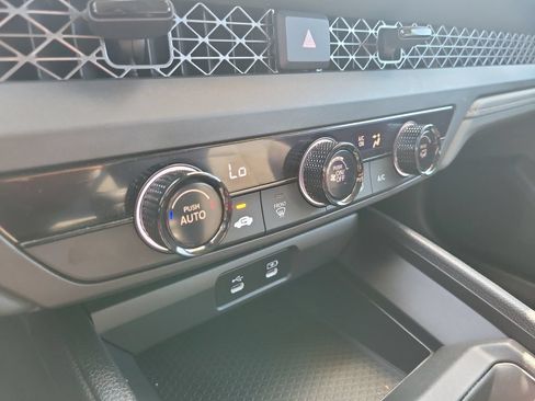 Used 2023 Honda Accord LX image 27