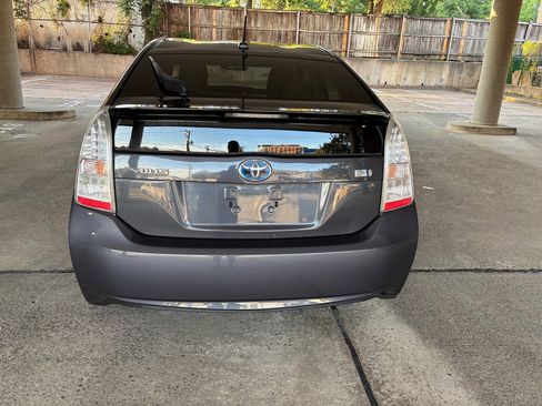 Used 2011 Toyota Prius Two FWD image 7