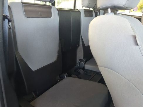 Used 2021 Toyota Tacoma SR w/ SR Convenience Package RWD image 7