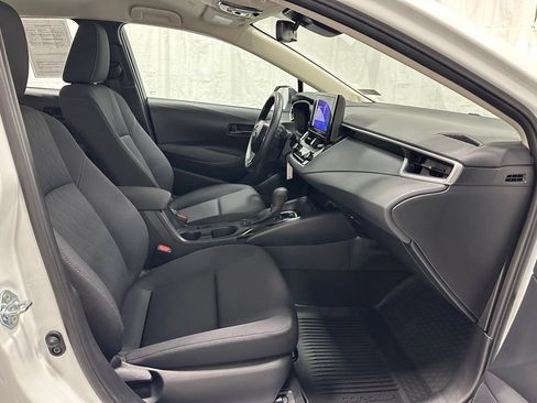 Used 2026 Toyota Corolla LE FWD image 58