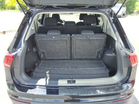 Used 2021 Volkswagen Tiguan S FWD image 16