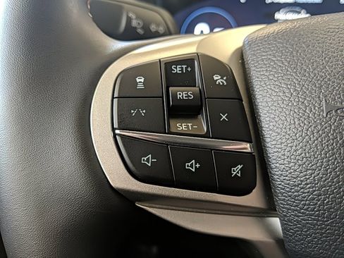 Certified 2025 Ford Explorer Active image 18