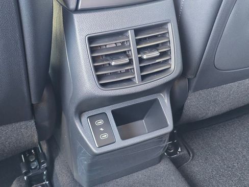 New 2026 Kia Seltos EX AWD/4WD image 19