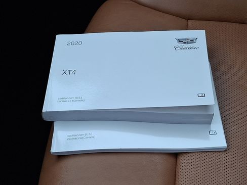 Used 2020 Cadillac XT4 Premium Luxury image 28