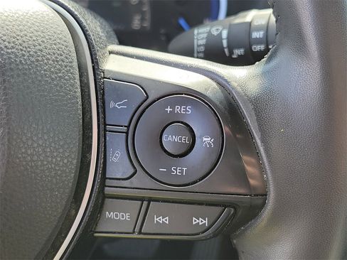 Used 2020 Toyota RAV4 Limited image 26