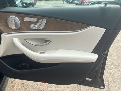 Used 2022 Mercedes-Benz E 350 4MATIC Sedan w/ Driver Assistance Package image 42