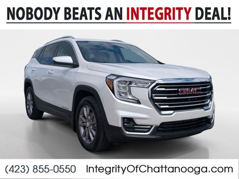 Used 2023 GMC Terrain SLT w/ Tech Package FWD image 1