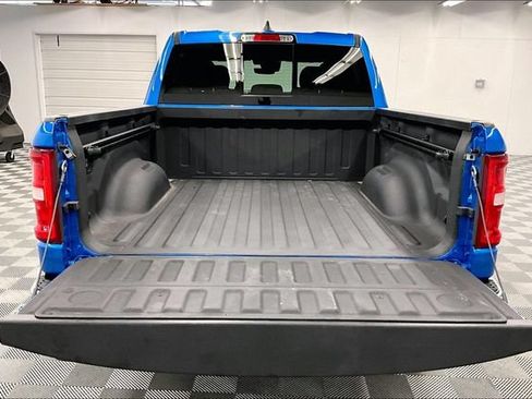 Used 2025 RAM 1500 Big Horn AWD/4WD image 32