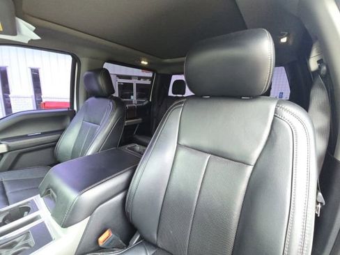 Used 2019 Ford F150 Lariat image 24