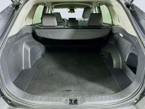 Used 2025 Toyota RAV4 XLE FWD image 29