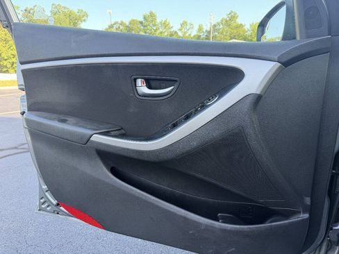 Used 2016 Hyundai Elantra GT w/ Option Group 02 FWD image 15