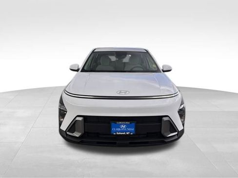 New 2026 Hyundai Kona SE image 2