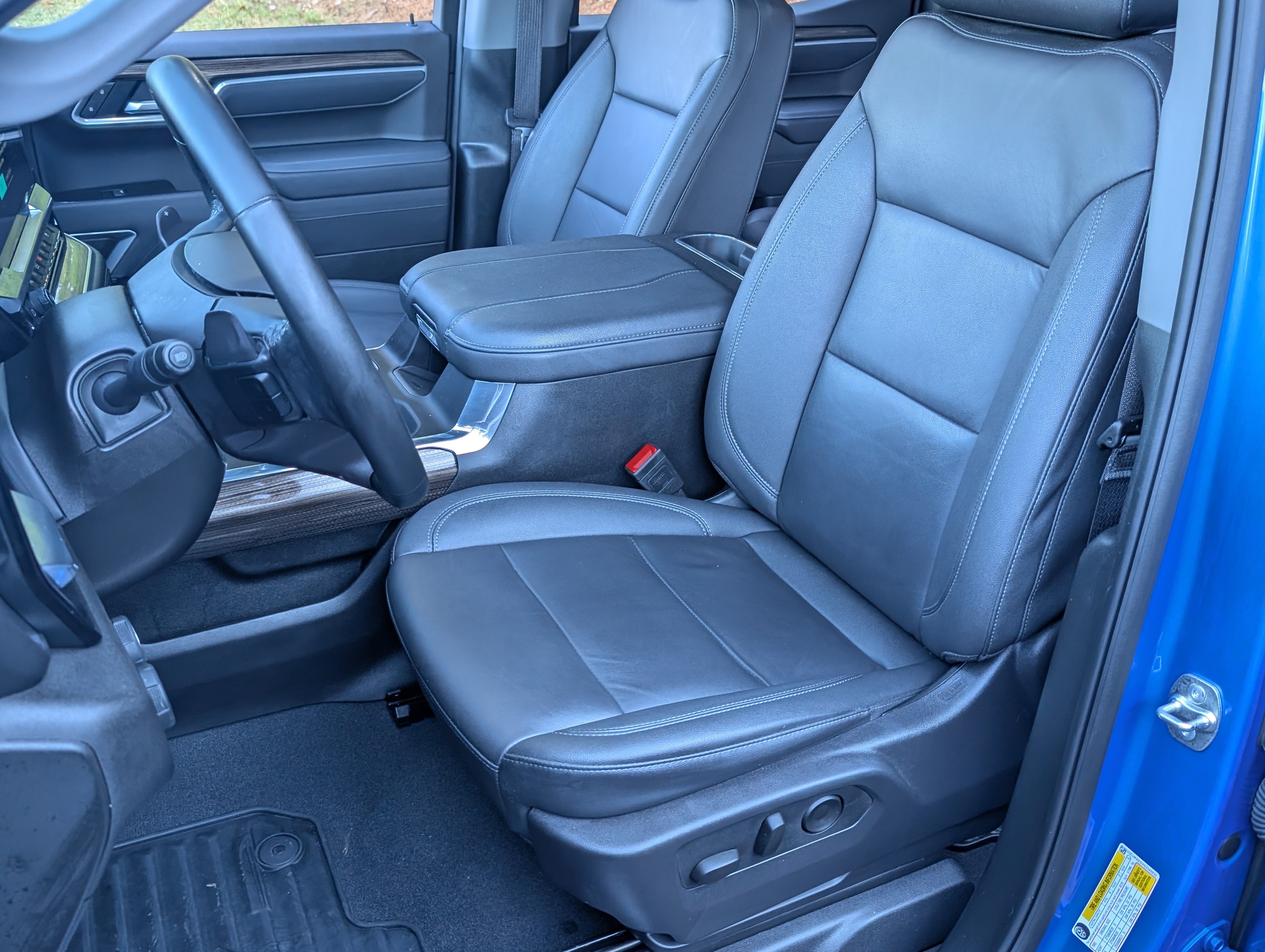 Used 2025 Chevrolet Silverado 1500 RST w/ All Star Edition Plus AWD/4WD image 17