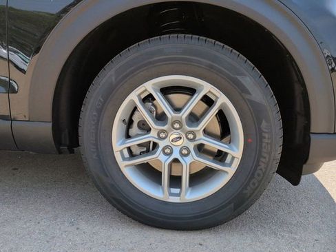 New 2026 Ford Explorer Active image 10