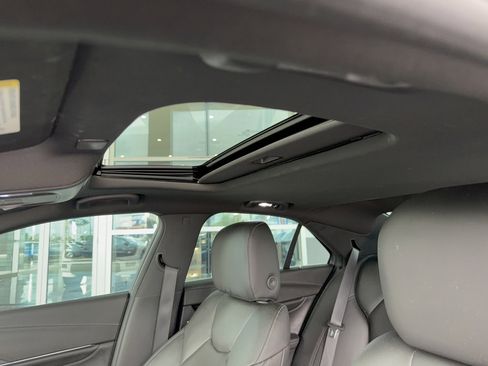 Used 2021 Cadillac CT4 Luxury w/ Sun And Sound Package RWD image 28