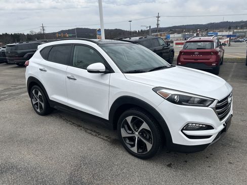 Used 2016 Hyundai Tucson Limited w/ Option Group 03 image 2