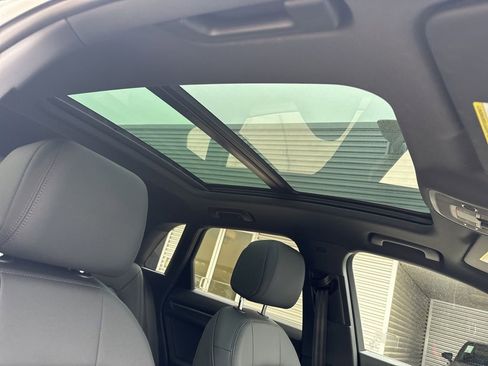 Certified 2025 Audi Q3 2.0T Premium w/ Convenience Package image 18