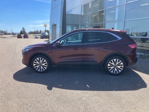 Used 2021 Ford Escape Titanium AWD/4WD image 6