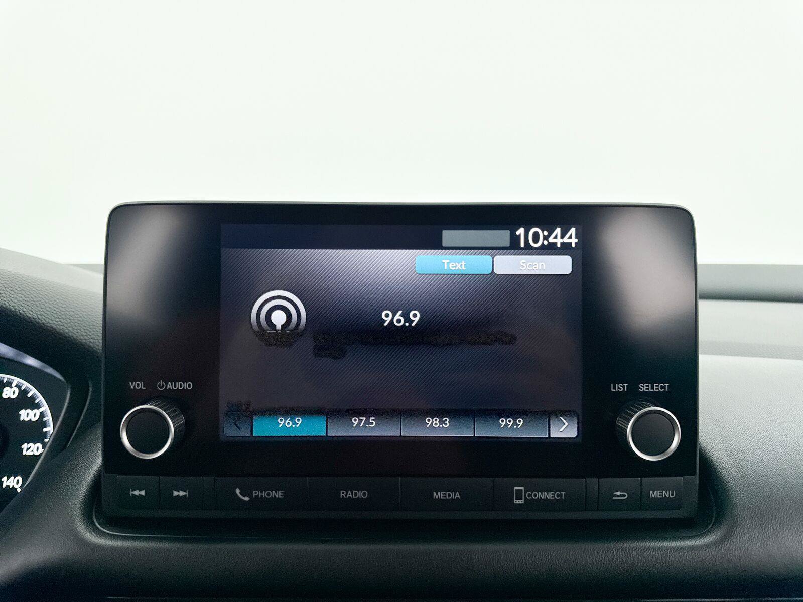 Used 2023 Honda HR-V LX image 4