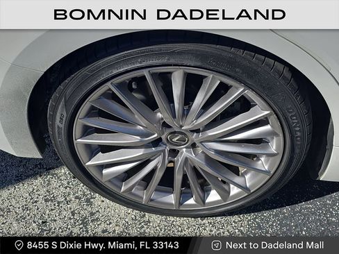 Used 2023 Lexus IS 300 w/ Premium Package image 5