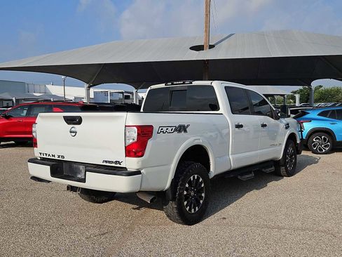 Used 2019 Nissan Titan PRO-4X AWD/4WD image 8