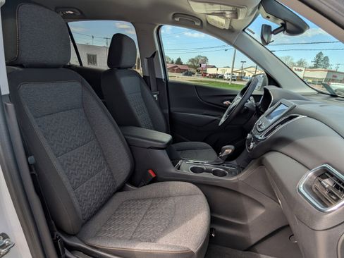 Used 2024 Chevrolet Equinox LT AWD/4WD image 10